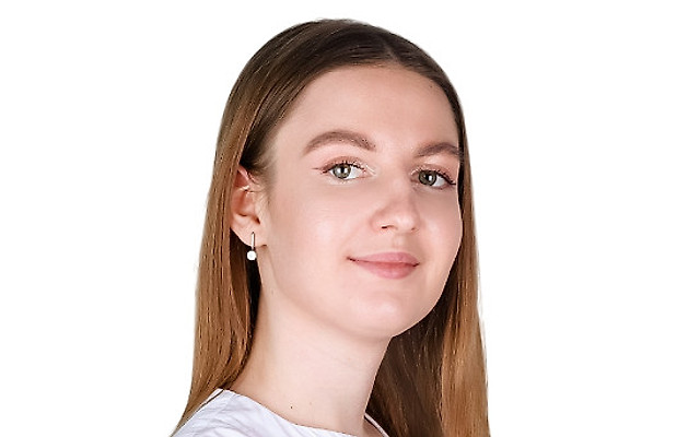 Золотова (Волкова) Арина Александровна